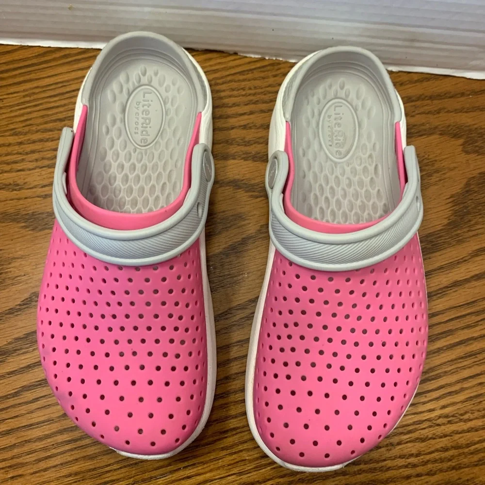 Crocs LiteRide Pink and Gray Water Shoes size J2 light weight comfort fun